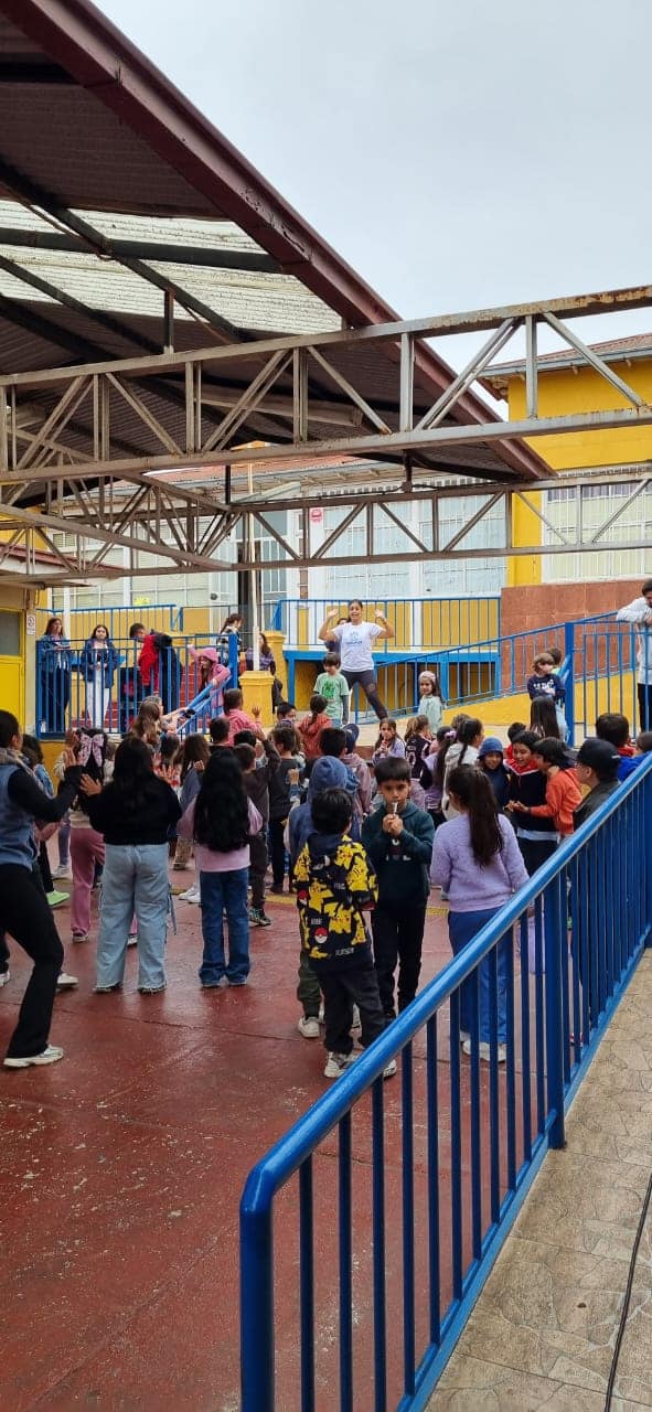¡Día de Alegría y Convivencia en el Colegio HF Camilo Henríquez de Quilpué! - 584618058_1319445726645083_7859149040732938701_n.jpg